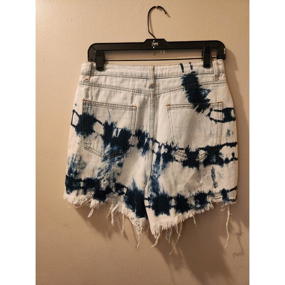 Destroyed Denim Signature 8 Shorts Size Medium - Picture 2 of 5